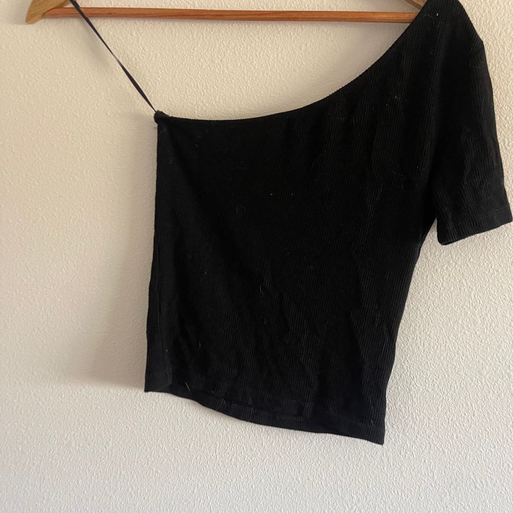 GBTSO One-Shoulder Ribbed‎ Knit T-Shirt Womens Size XS - Picture 8 of 8